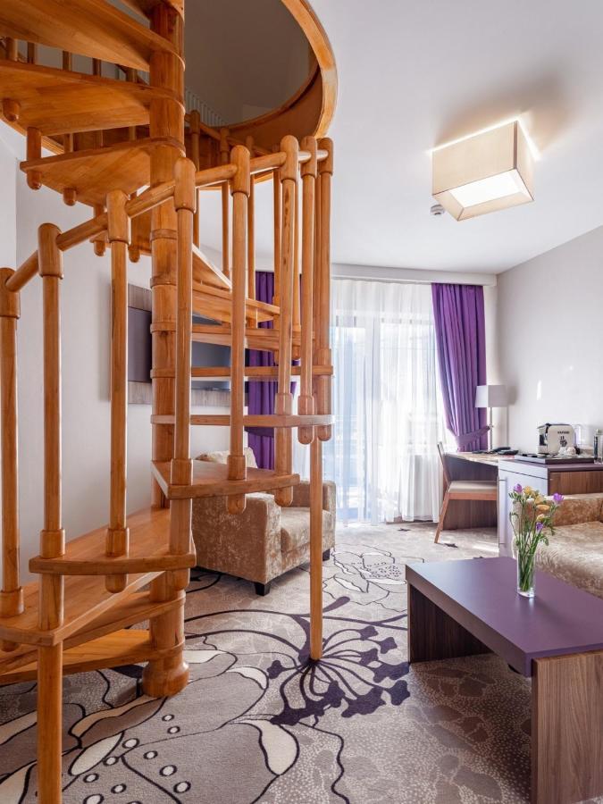 Hotel Miruna - New Belvedere Poiana Brasov Buitenkant foto